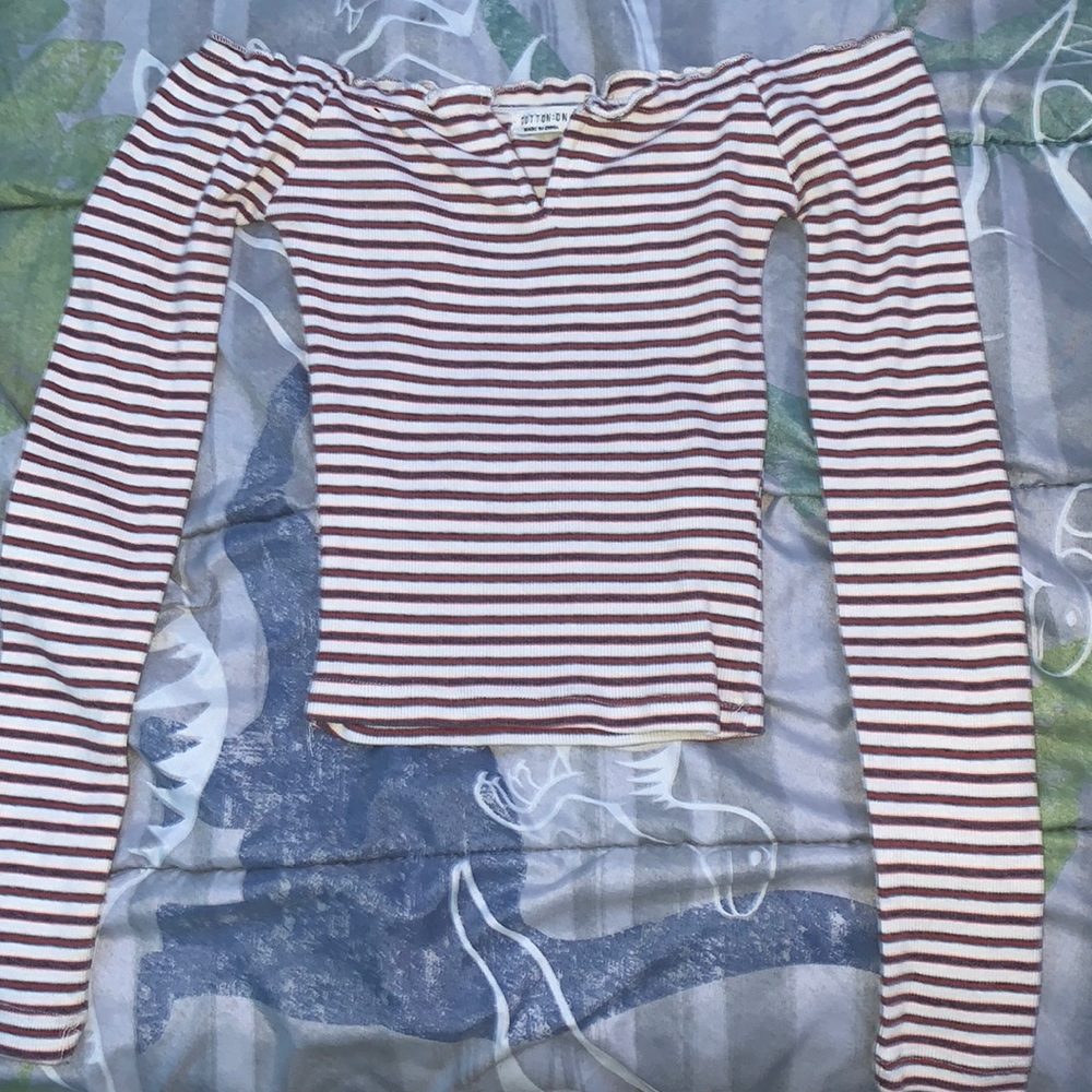white with red strip top